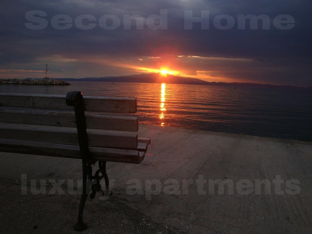 Second Apartment *